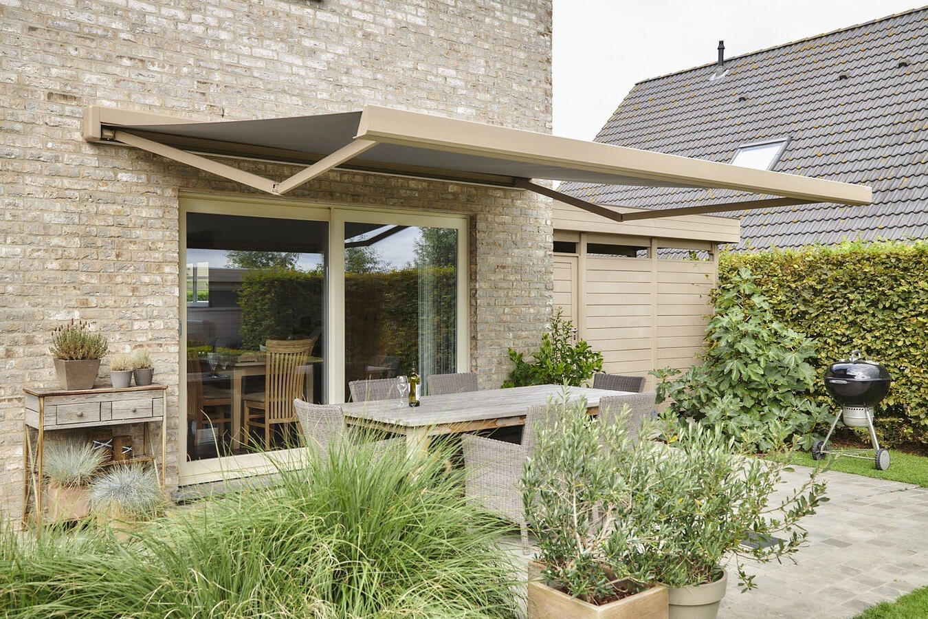 Store banne brique beige